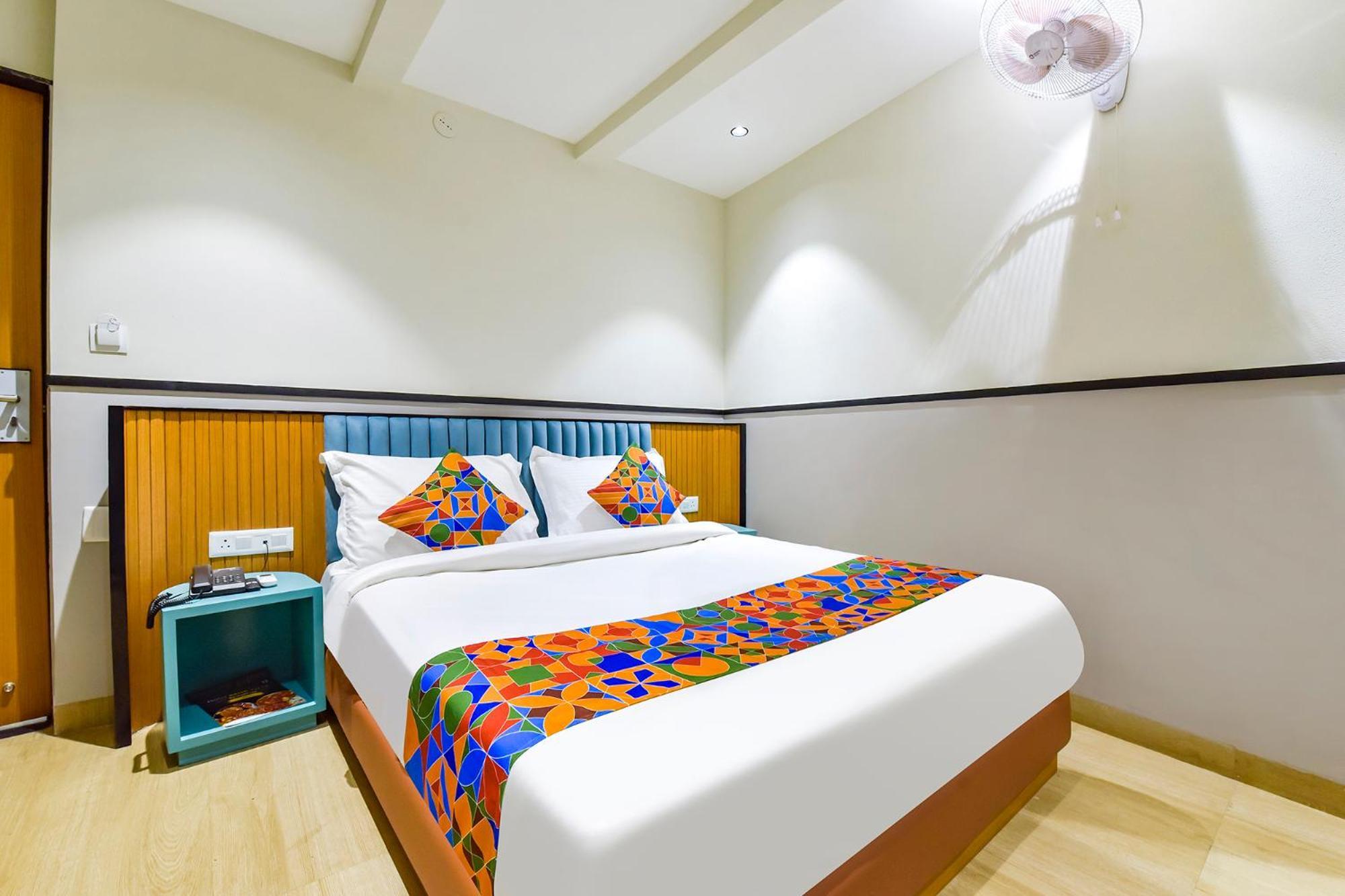 Bella Vista Hotel อุเดเปอร์ ภายนอก รูปภาพ
